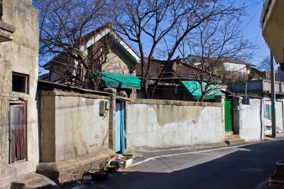 stone facade soje-dong house