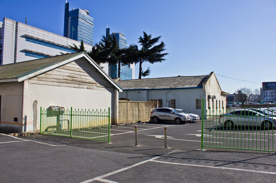 colonial warehouse by Korail center