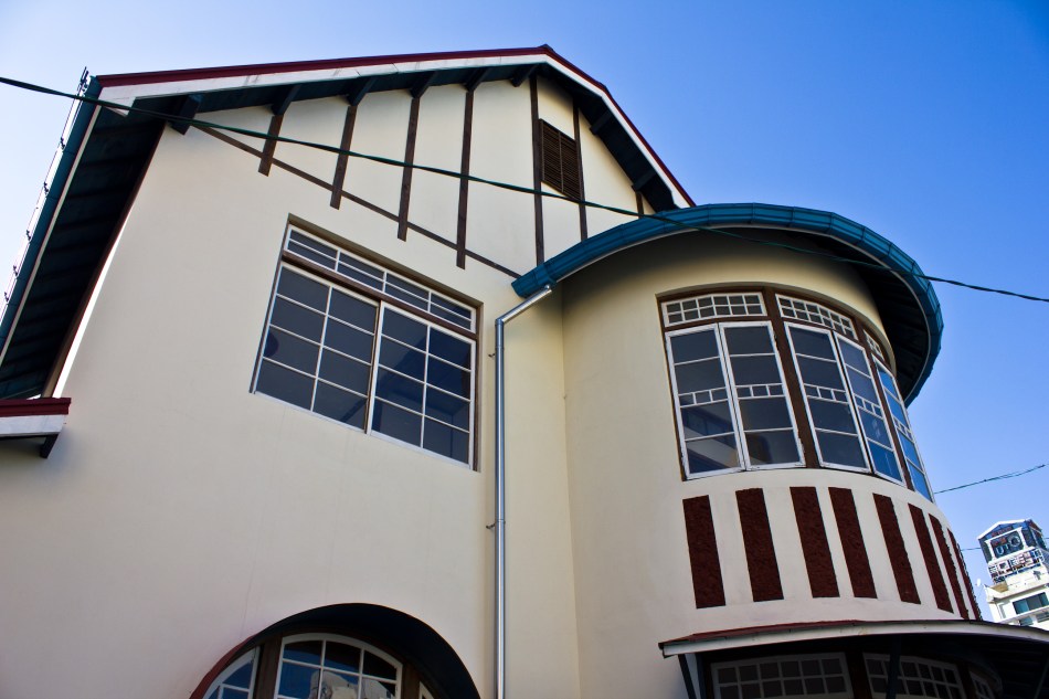 daeheung-dong pointed house left side