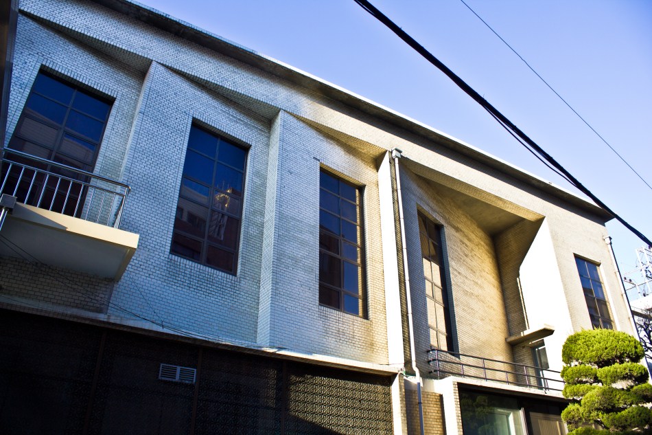 daejeon provincial office behind hall sails