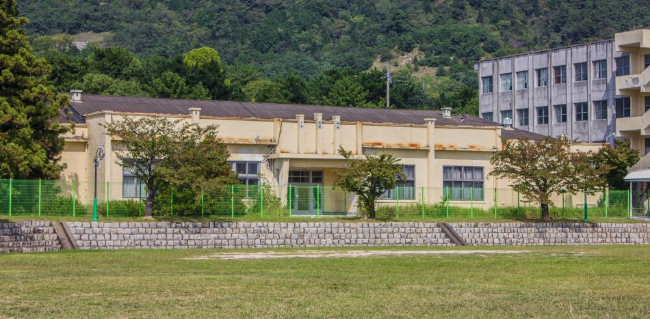 jinhae war college neighbor buildings